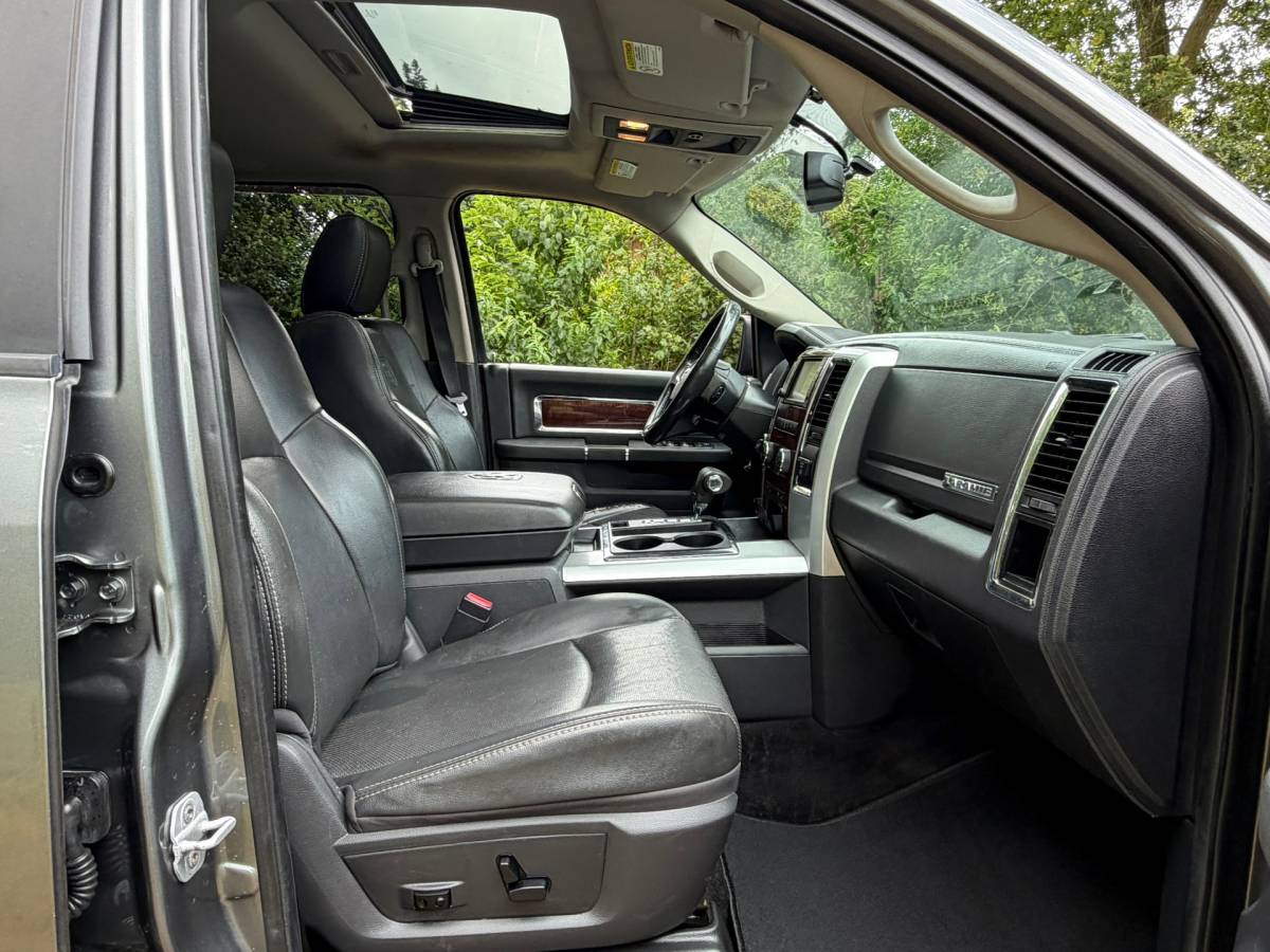 Dodge Ram 1500 Dodge Ram 1500 5.7 V8 Crew Cab 5’7 | LARAMIE + Schuif/kanteldak + Lederbekleding + BTW