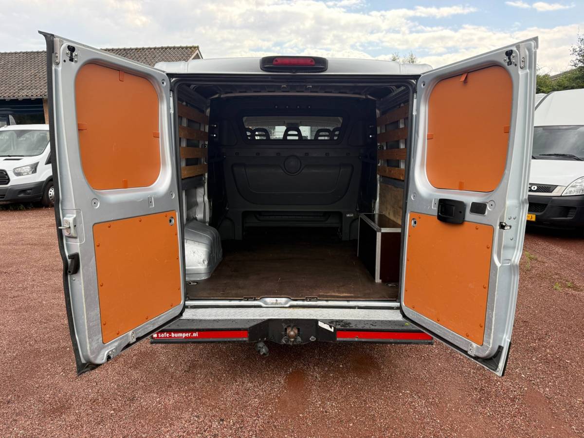 Fiat Ducato Fiat Ducato 35H 2.3 EURO 6 L2H1 DC 3000kg Trekgewicht
