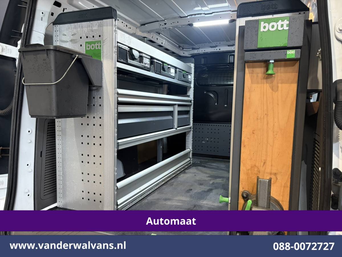 Ford Transit Connect Ford Transit Connect 1.5 EcoBlue 120pk Automaat L2H1 Inrichting Euro6 Airco | Navigatie | Camera | LM velgen | Apple Carplay Android Auto, Cruisecontrol, Trekhaak, Verwarmde voorruit, Stoelverwarming, Parkeersensoren