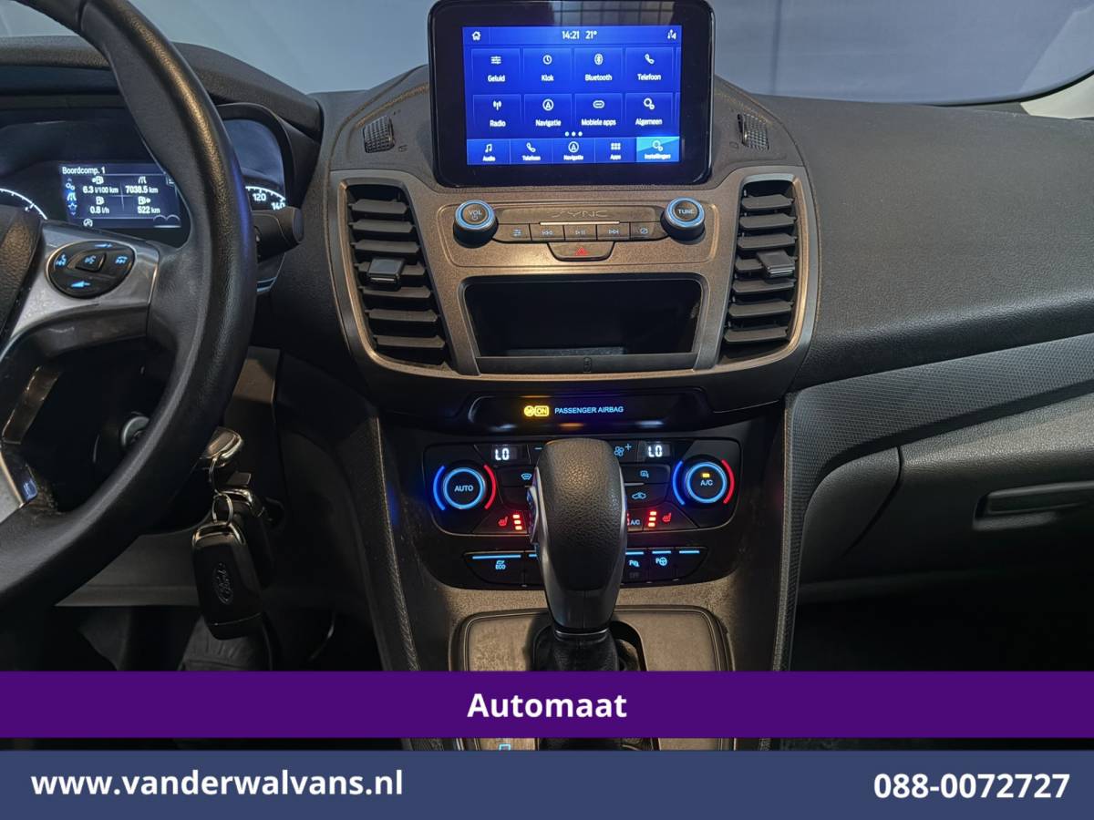 Ford Transit Connect Ford Transit Connect 1.5 EcoBlue 120pk Automaat L2H1 Inrichting Euro6 Airco | Navigatie | Camera | LM velgen | Apple Carplay Android Auto, Cruisecontrol, Trekhaak, Verwarmde voorruit, Stoelverwarming, Parkeersensoren