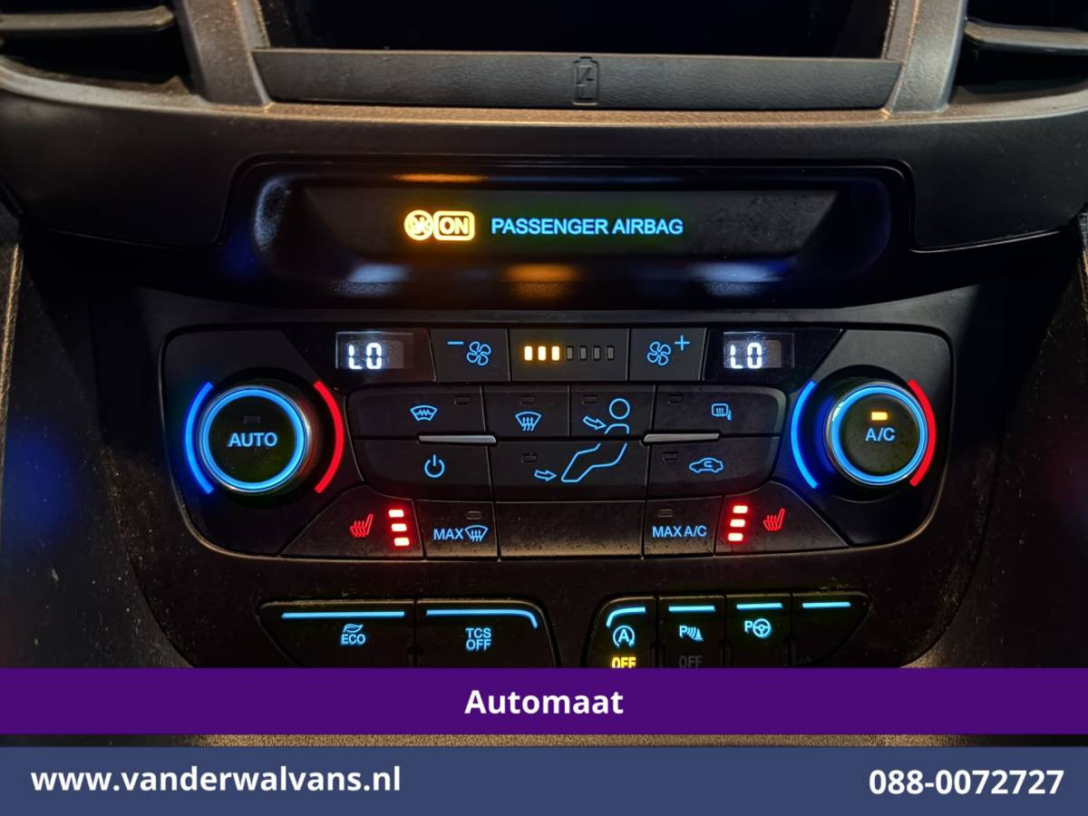 Ford Transit Connect Ford Transit Connect 1.5 EcoBlue 120pk Automaat L2H1 Inrichting Euro6 Airco | Navigatie | Camera | LM velgen | Apple Carplay Android Auto, Cruisecontrol, Trekhaak, Verwarmde voorruit, Stoelverwarming, Parkeersensoren