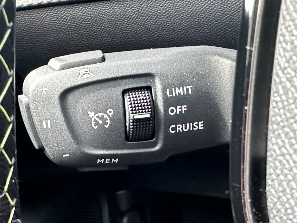 Peugeot 2008 Peugeot 2008 Hybrid 136 GT | Adaptieve Cruise |