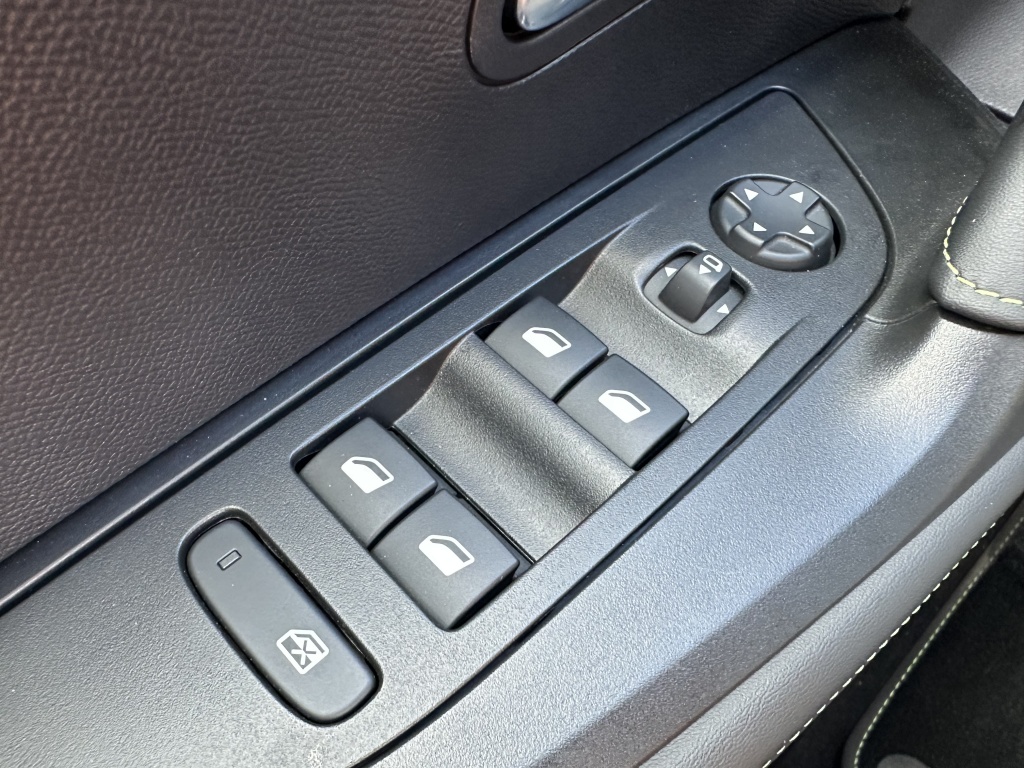 Peugeot 2008 Peugeot 2008 Hybrid 136 GT | Adaptieve Cruise |