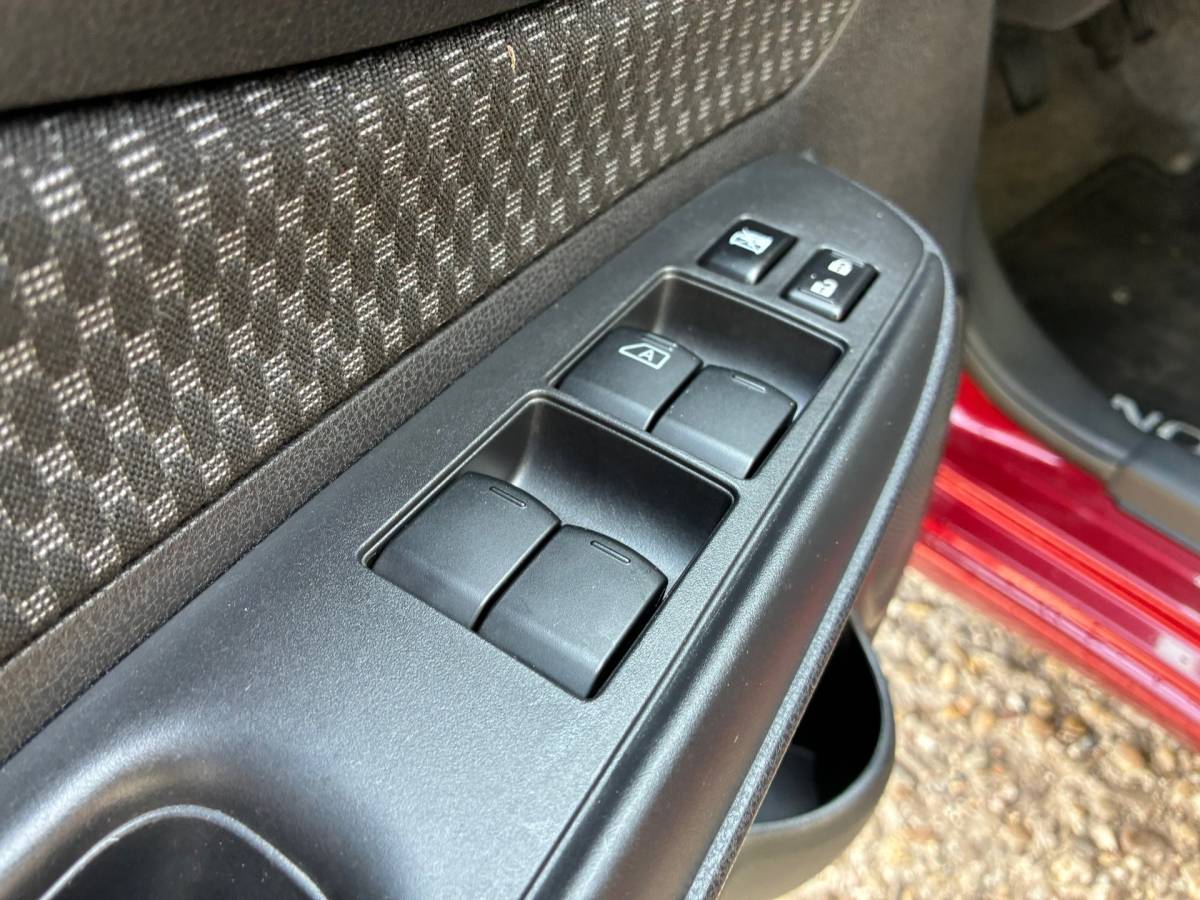 Nissan Note Nissan Note 1.2 Connect Edition | Cruise + Clima nu € 5.975,-!!!