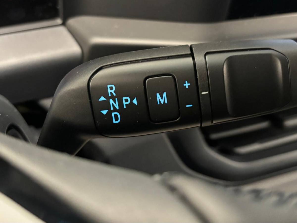 Ford Transit Custom Ford Transit Custom 300 2.0 TDCI L2H1 EC Sport Nieuw Model Automaat Airco Cruise Navi Parkeersensoren Camera Carplay Trekhaak