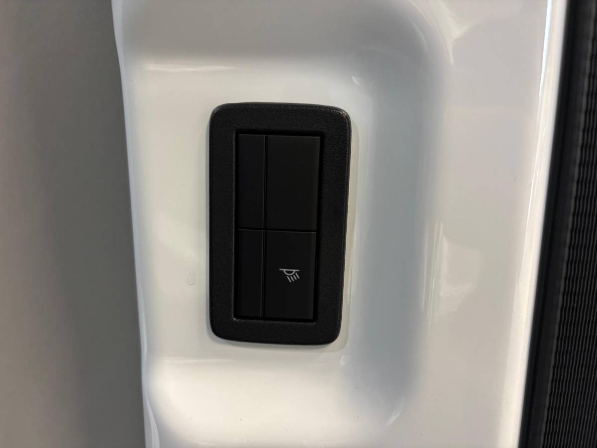 Ford Transit Custom Ford Transit Custom 300 2.0 TDCI L2H1 EC Sport Nieuw Model Automaat Airco Cruise Navi Parkeersensoren Camera Carplay Trekhaak