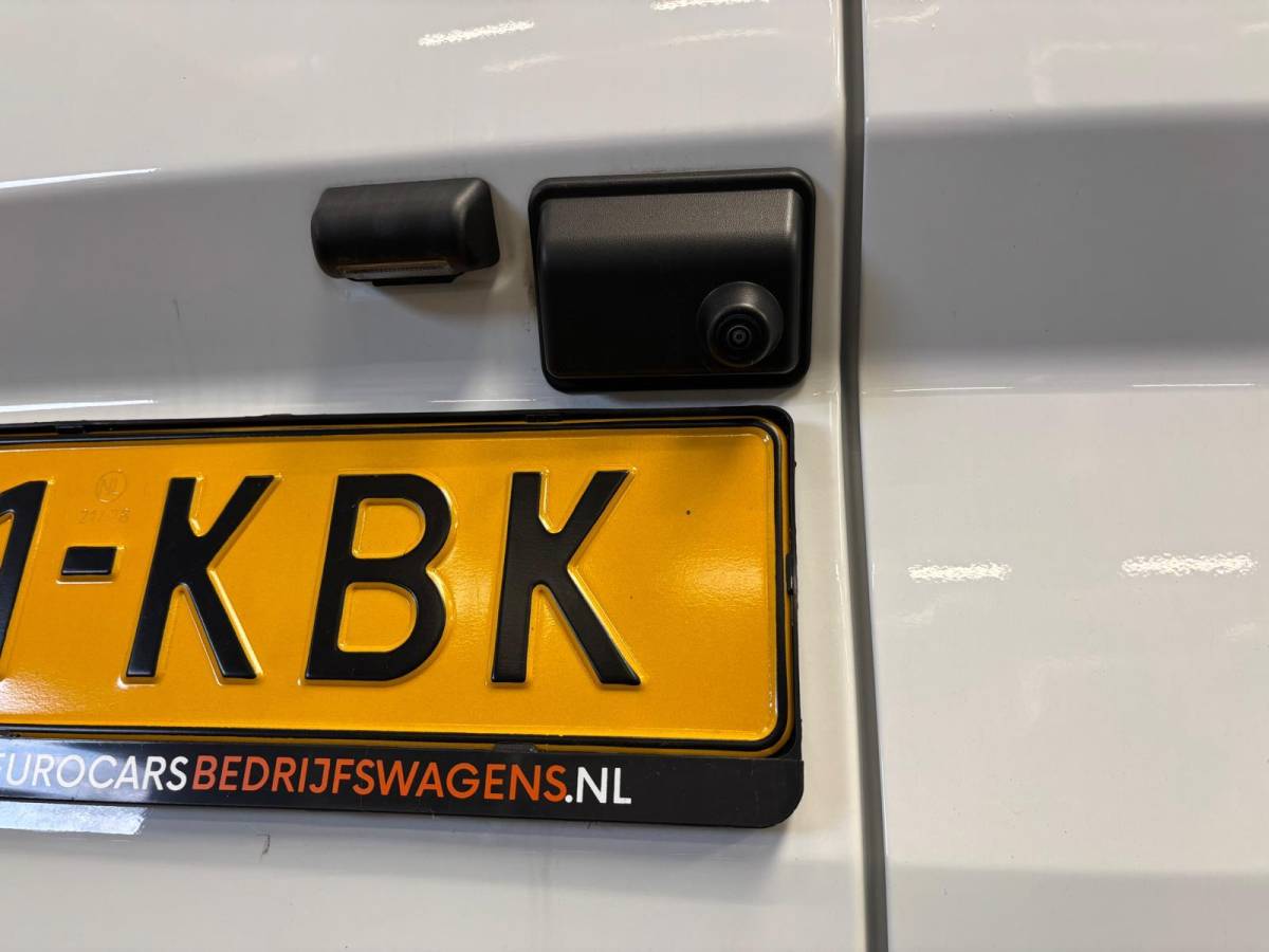 Ford Transit Custom Ford Transit Custom 300 2.0 TDCI L2H1 EC Sport Nieuw Model Automaat Airco Cruise Navi Parkeersensoren Camera Carplay Trekhaak
