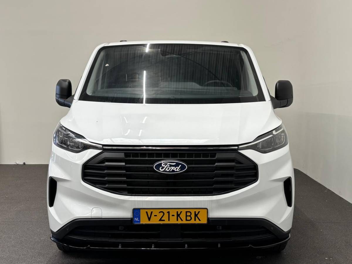 Ford Transit Custom Ford Transit Custom 300 2.0 TDCI L2H1 EC Sport Nieuw Model Automaat Airco Cruise Navi Parkeersensoren Camera Carplay Trekhaak