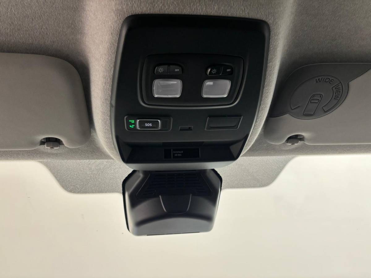 Renault Trafic Renault Trafic 2.0 Blue dCi 150PK L2H1 EC Sport Edition Automaat Navigatie Airco Lichtmetalen velgen Betimmering Trekhaak Camera Parkeer sensoren Dab