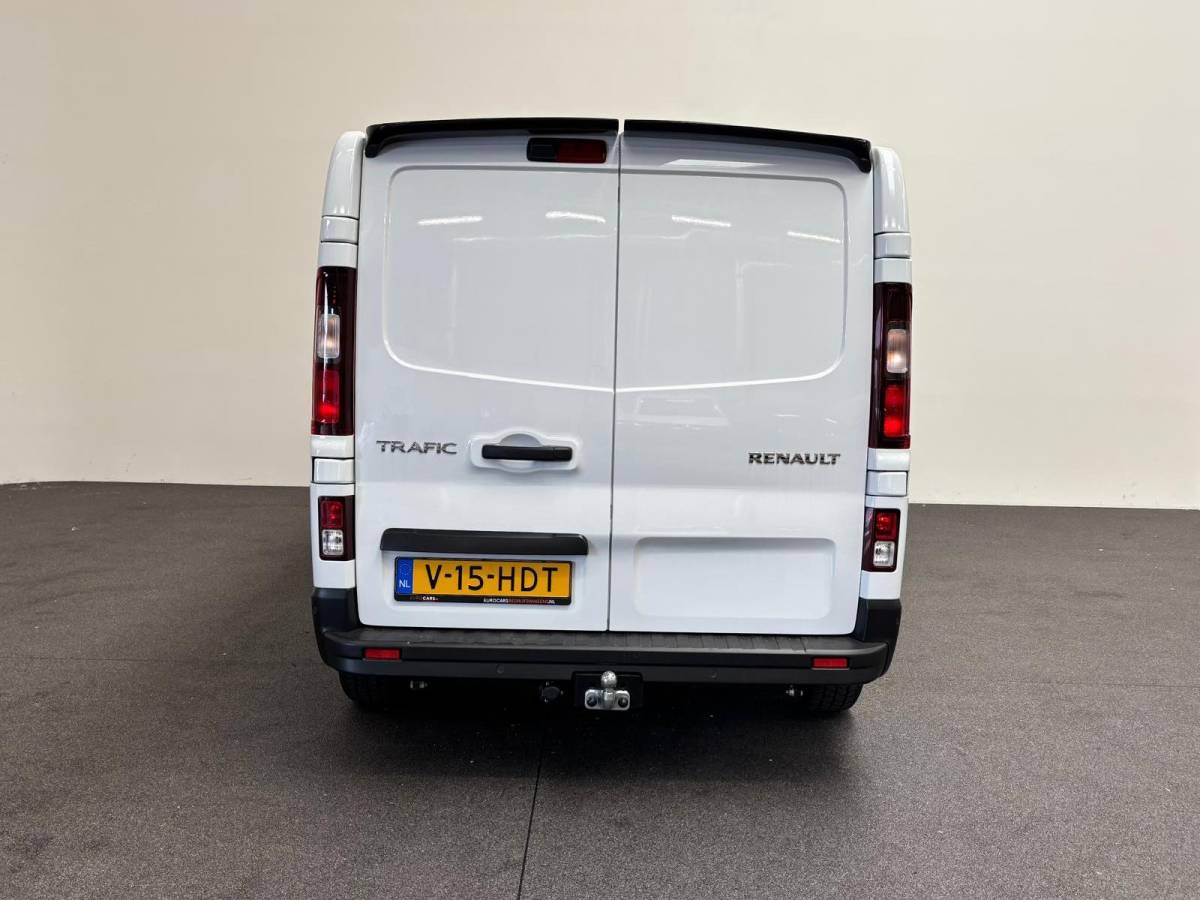 Renault Trafic Renault Trafic 2.0 Blue dCi 150PK L2H1 EC Sport Edition Automaat Navigatie Airco Lichtmetalen velgen Betimmering Trekhaak Camera Parkeer sensoren Dab