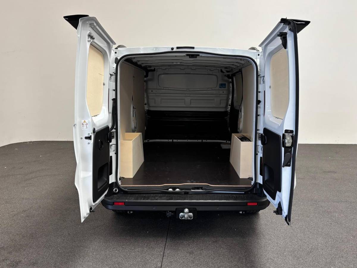 Renault Trafic Renault Trafic 2.0 Blue dCi 150PK L2H1 EC Sport Edition Automaat Navigatie Airco Lichtmetalen velgen Betimmering Trekhaak Camera Parkeer sensoren Dab