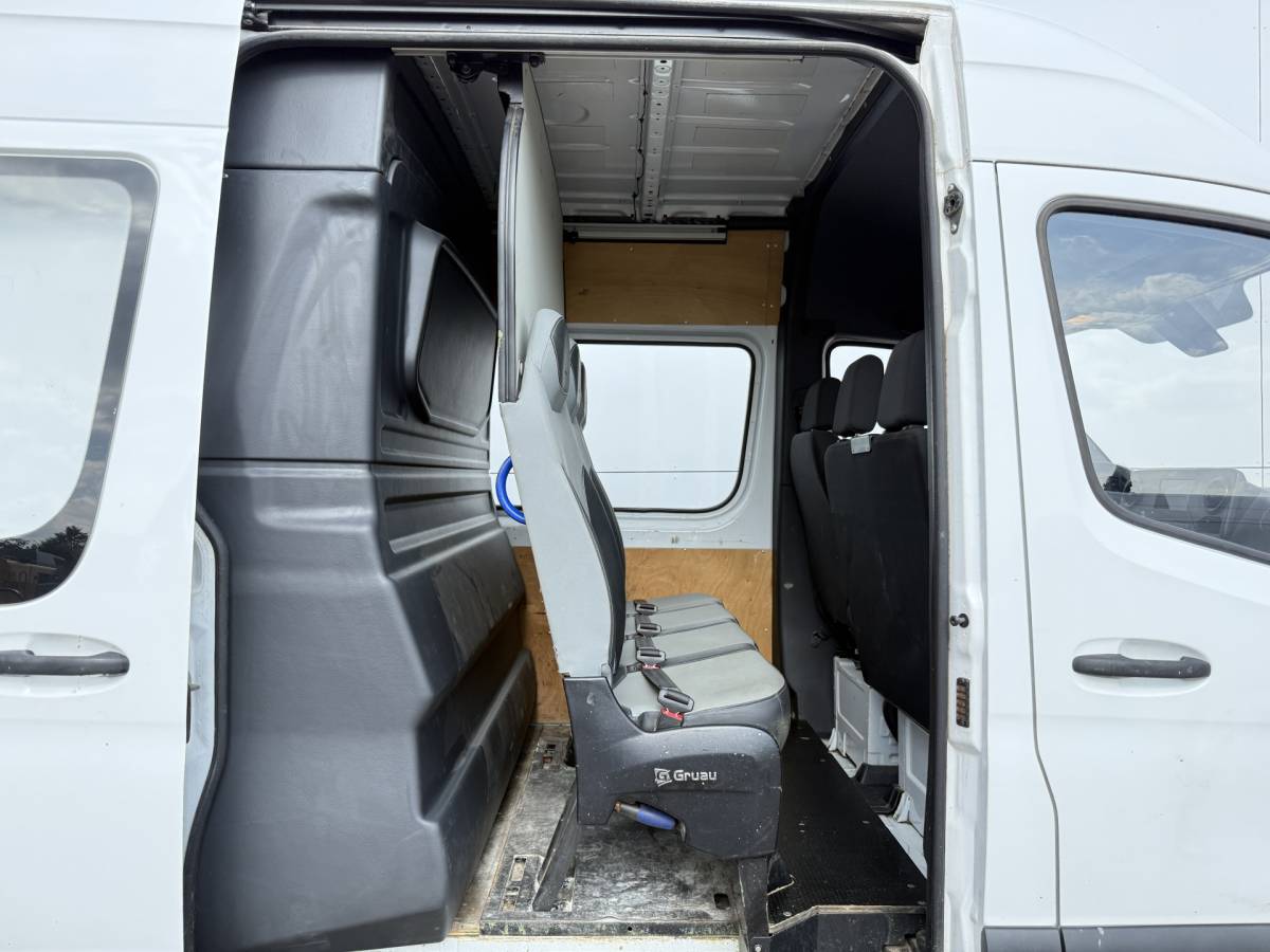 Mercedes-Benz Sprinter Mercedes-Benz Sprinter 314 2.2 CDI Automaat L2H2 Dubbele Cabine 7-persoons Climate Control Cruise Control Trekhaak Carplay Camera