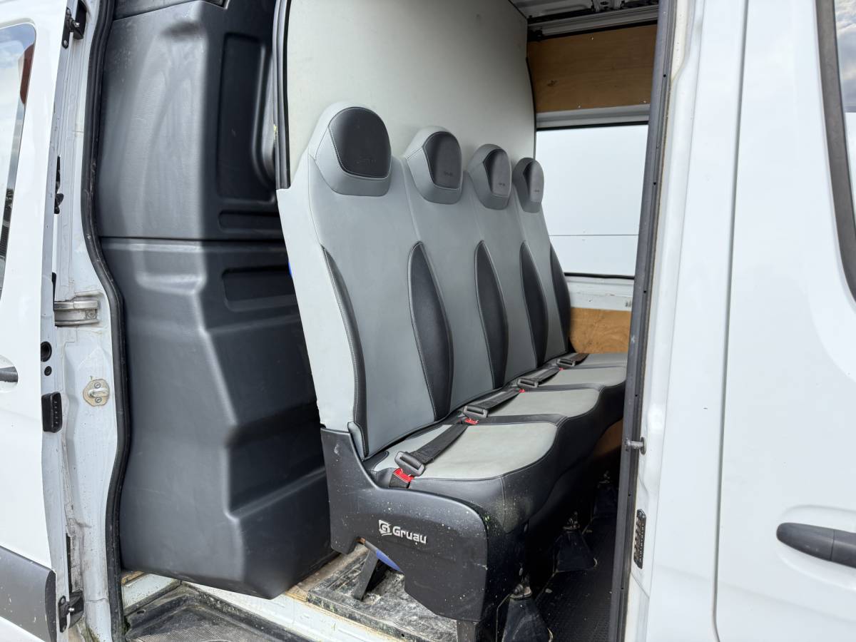 Mercedes-Benz Sprinter Mercedes-Benz Sprinter 314 2.2 CDI Automaat L2H2 Dubbele Cabine 7-persoons Climate Control Cruise Control Trekhaak Carplay Camera