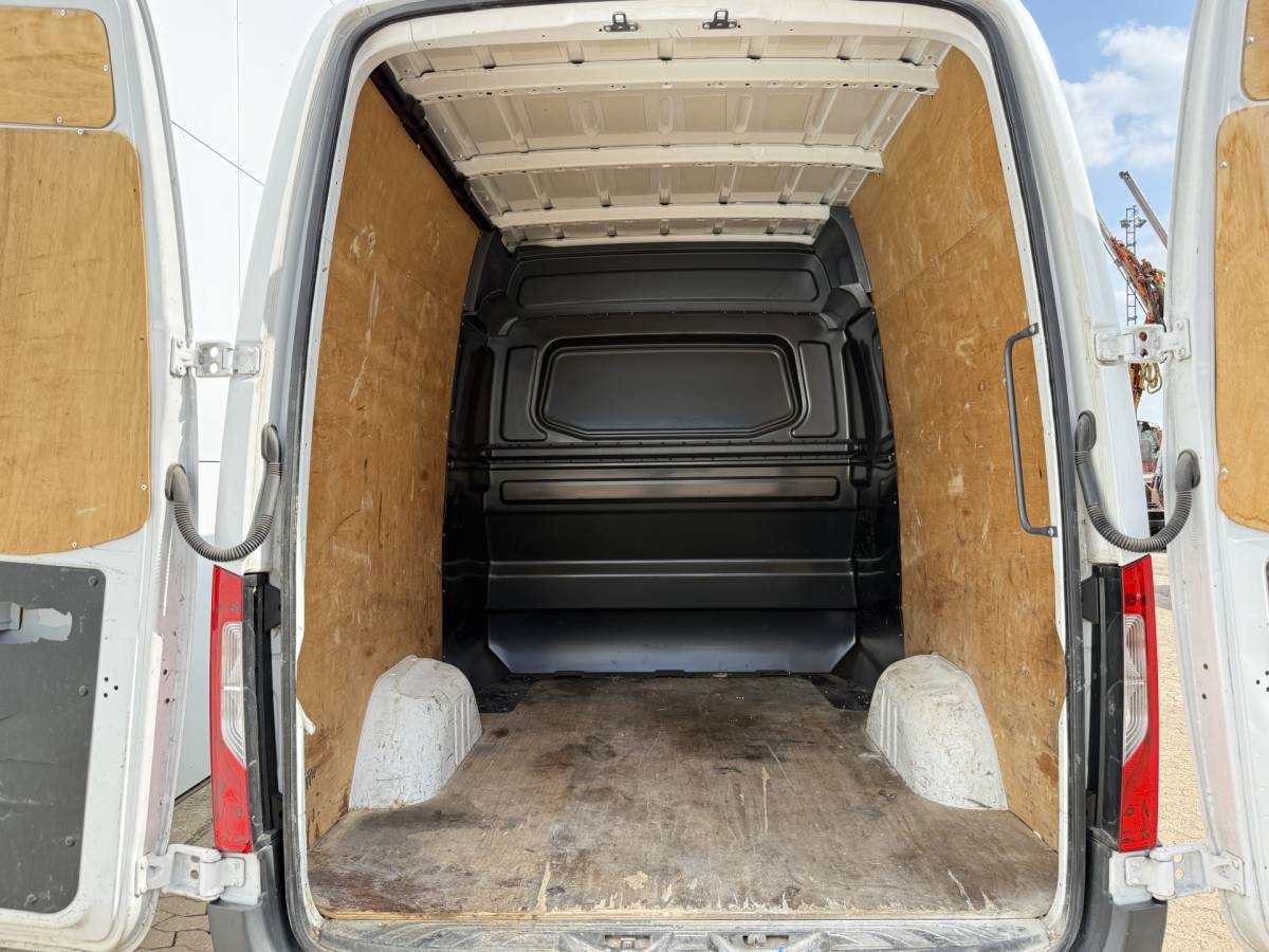 Mercedes-Benz Sprinter Mercedes-Benz Sprinter 314 2.2 CDI Automaat L2H2 Dubbele Cabine 7-persoons Climate Control Cruise Control Trekhaak Carplay Camera