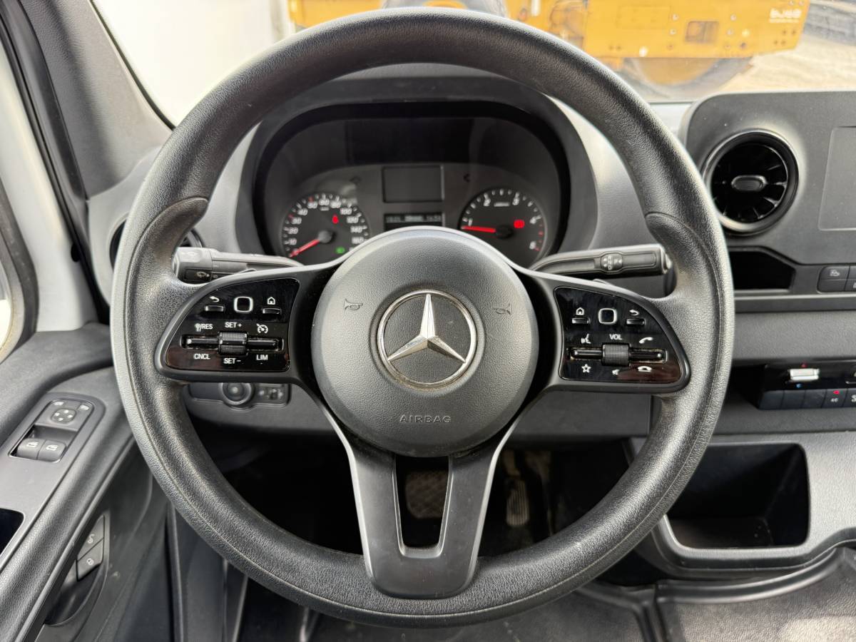 Mercedes-Benz Sprinter Mercedes-Benz Sprinter 314 2.2 CDI Automaat L2H2 Dubbele Cabine 7-persoons Climate Control Cruise Control Trekhaak Carplay Camera