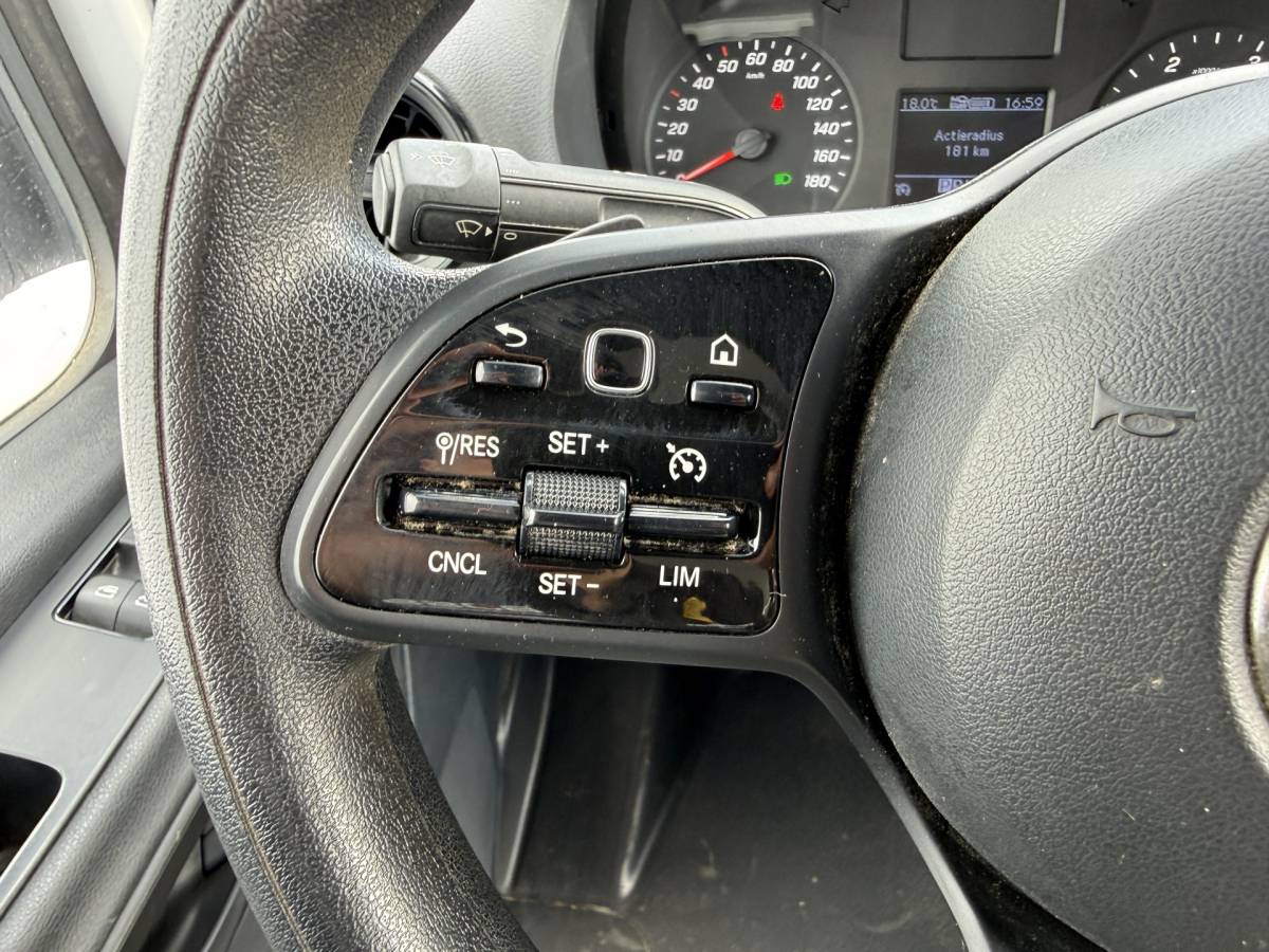 Mercedes-Benz Sprinter Mercedes-Benz Sprinter 314 2.2 CDI Automaat L2H2 Dubbele Cabine 7-persoons Climate Control Cruise Control Trekhaak Carplay Camera