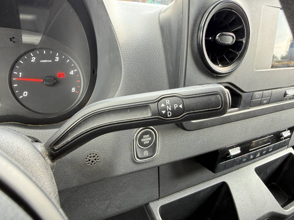 Mercedes-Benz Sprinter Mercedes-Benz Sprinter 314 2.2 CDI Automaat L2H2 Dubbele Cabine 7-persoons Climate Control Cruise Control Trekhaak Carplay Camera