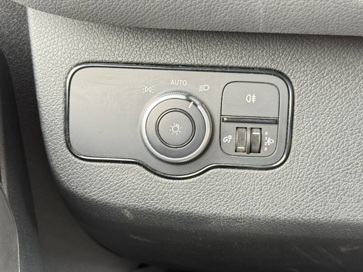Mercedes-Benz Sprinter Mercedes-Benz Sprinter 314 2.2 CDI Automaat L2H2 Dubbele Cabine 7-persoons Climate Control Cruise Control Trekhaak Carplay Camera