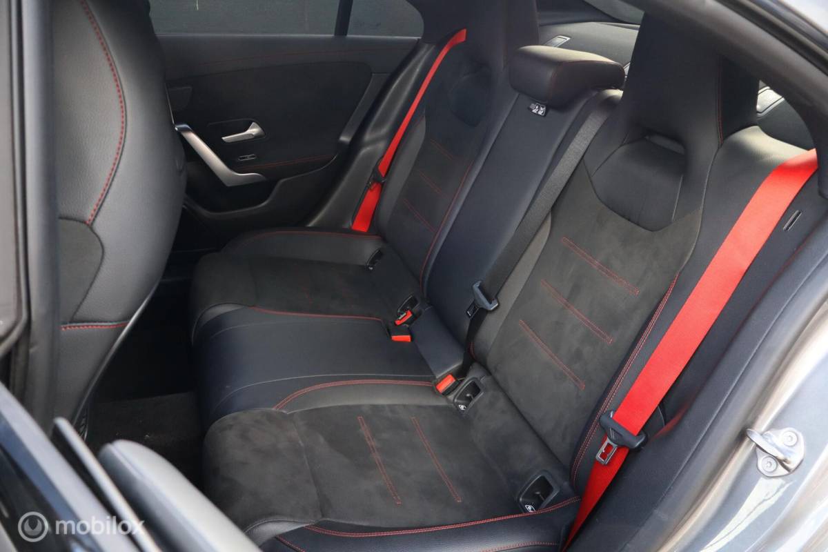 Mercedes-Benz CLA Mercedes CLA 35 AMG 4MATIC | panorama | 360cam | standkachel