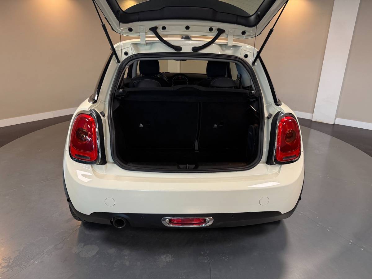 MINI 3-Deurs Mini 3-Deurs 1.2 One Business *Automaat* Navi|Cruise|Neon-ring|BT|PDC|NAP
