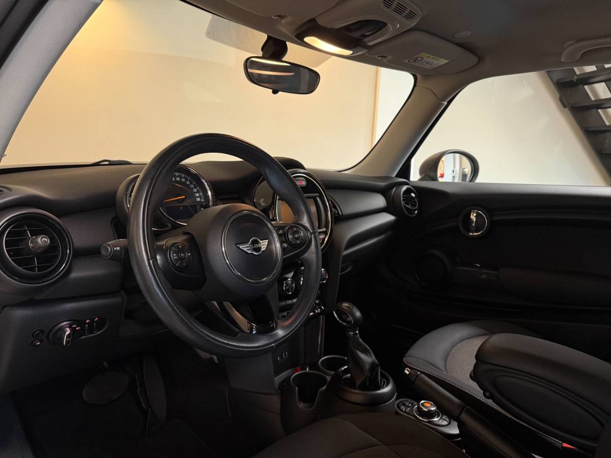MINI 3-Deurs Mini 3-Deurs 1.2 One Business *Automaat* Navi|Cruise|Neon-ring|BT|PDC|NAP