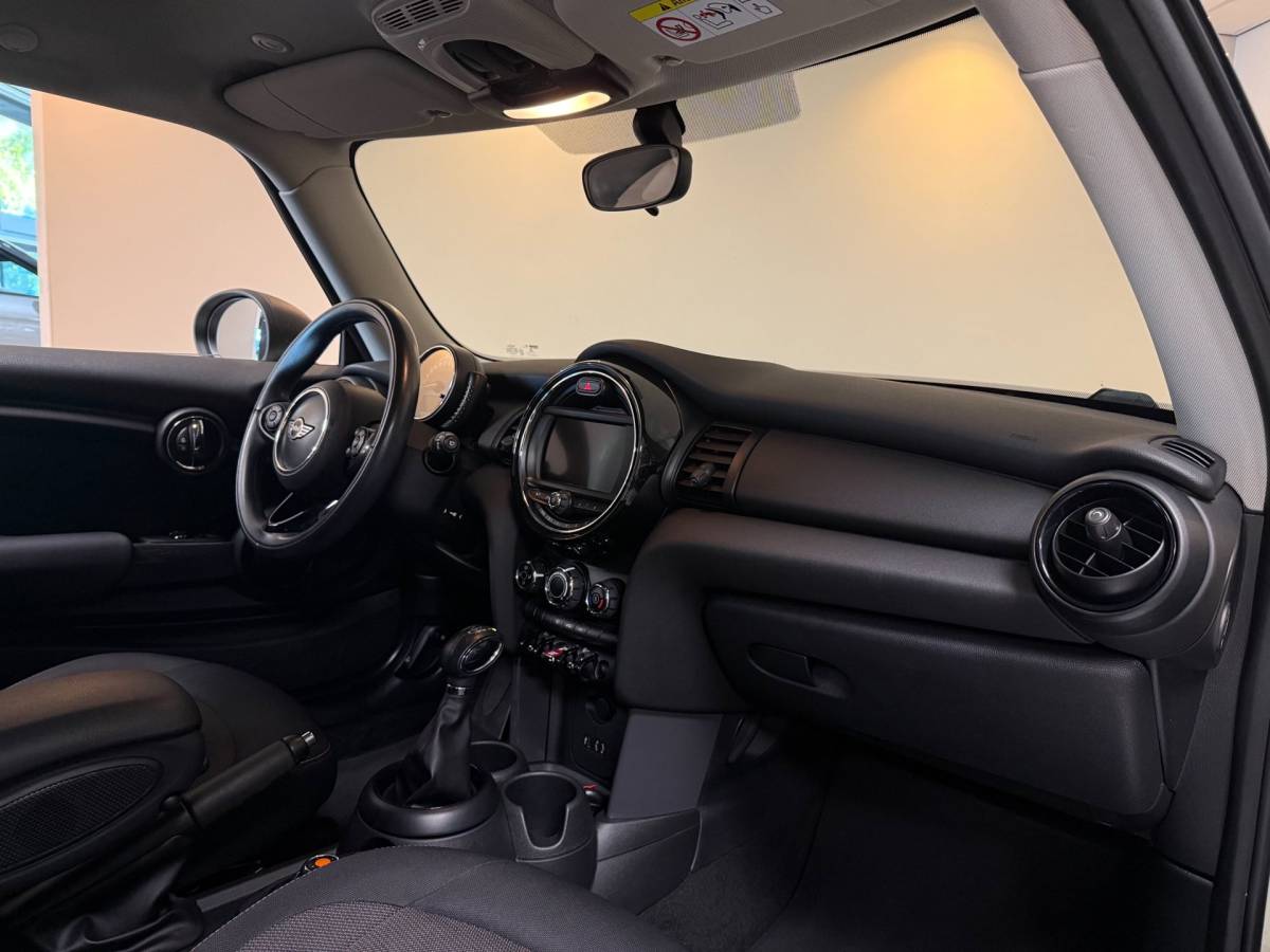 MINI 3-Deurs Mini 3-Deurs 1.2 One Business *Automaat* Navi|Cruise|Neon-ring|BT|PDC|NAP