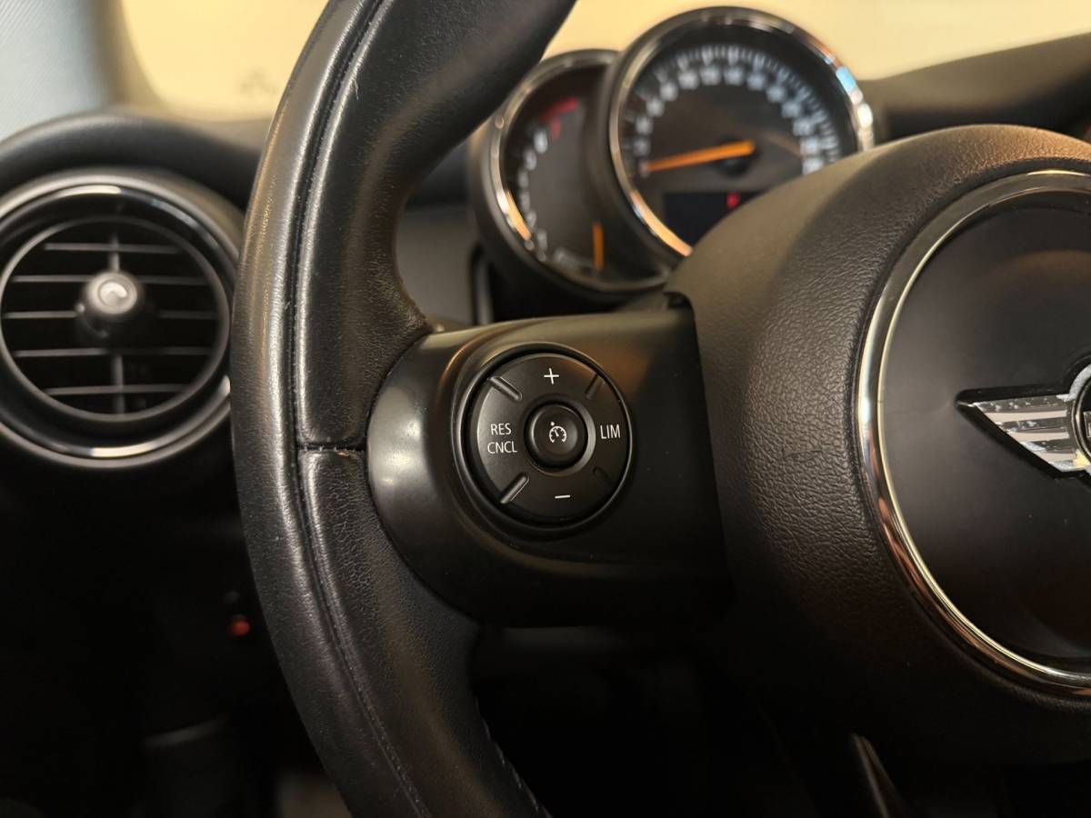 MINI 3-Deurs Mini 3-Deurs 1.2 One Business *Automaat* Navi|Cruise|Neon-ring|BT|PDC|NAP