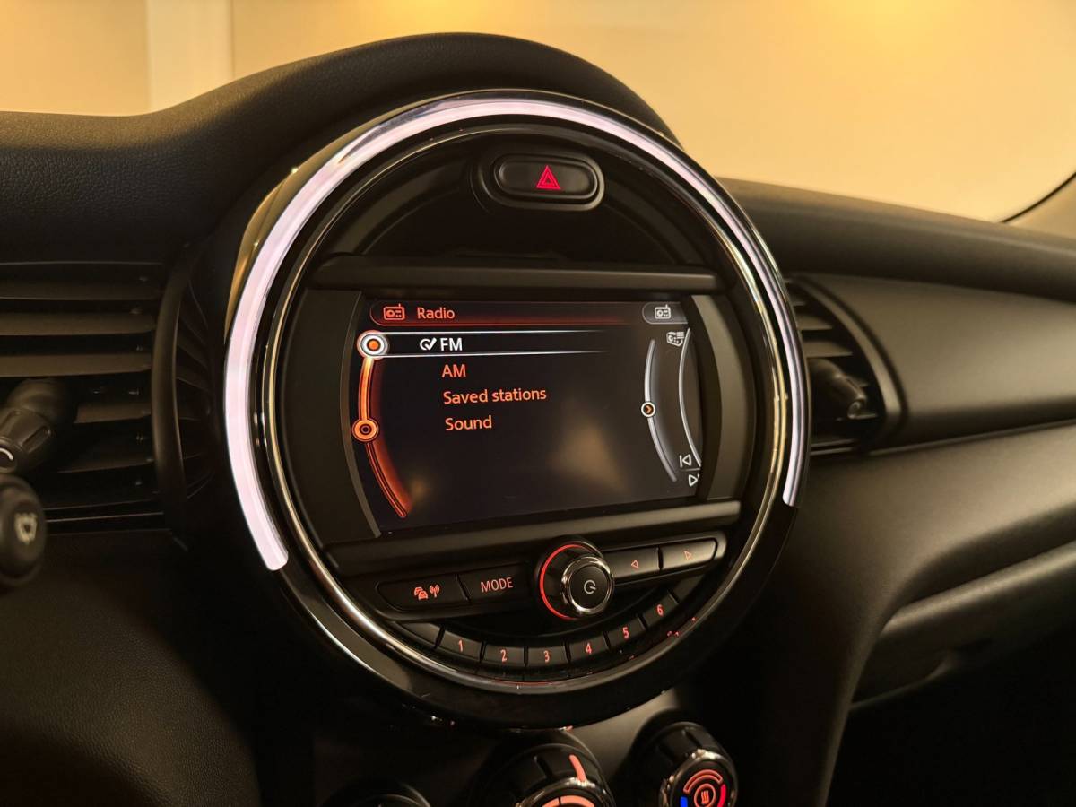 MINI 3-Deurs Mini 3-Deurs 1.2 One Business *Automaat* Navi|Cruise|Neon-ring|BT|PDC|NAP