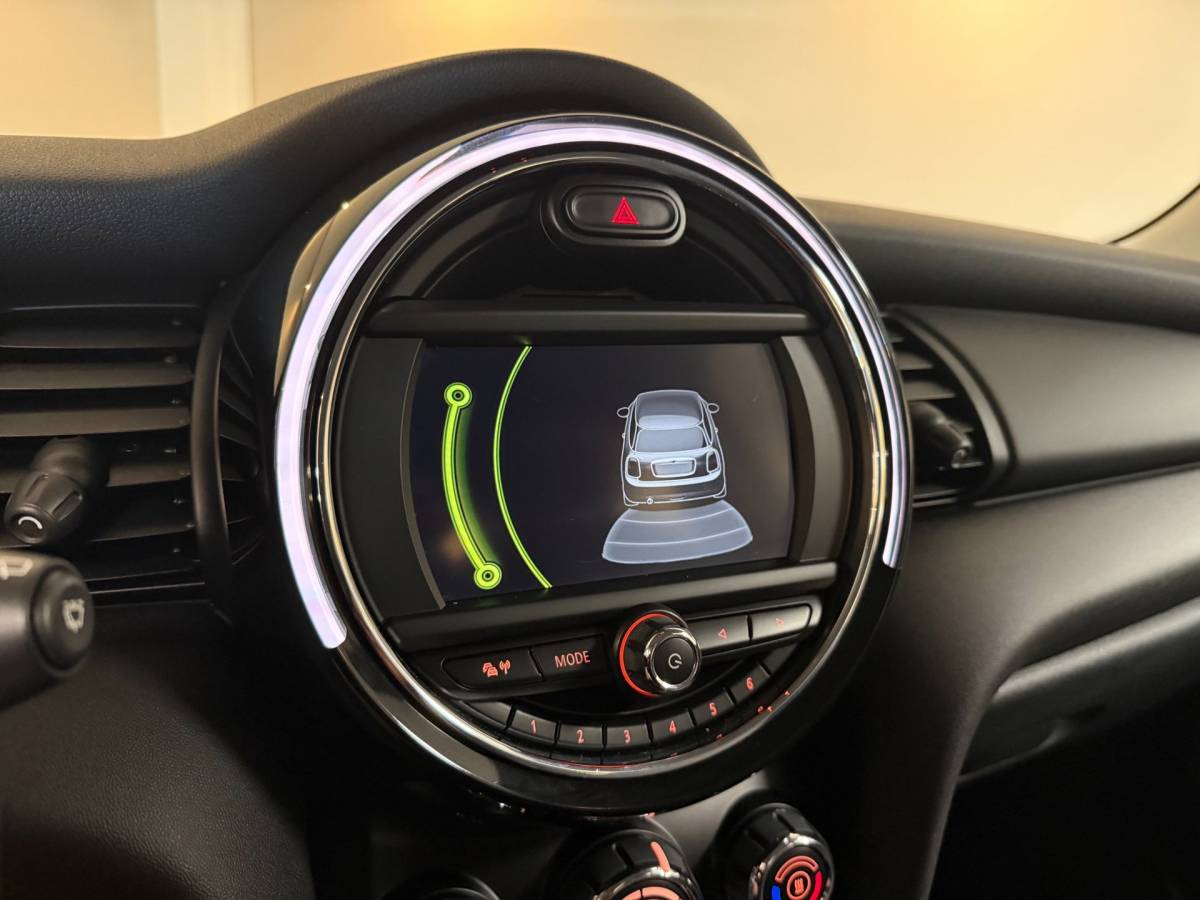 MINI 3-Deurs Mini 3-Deurs 1.2 One Business *Automaat* Navi|Cruise|Neon-ring|BT|PDC|NAP
