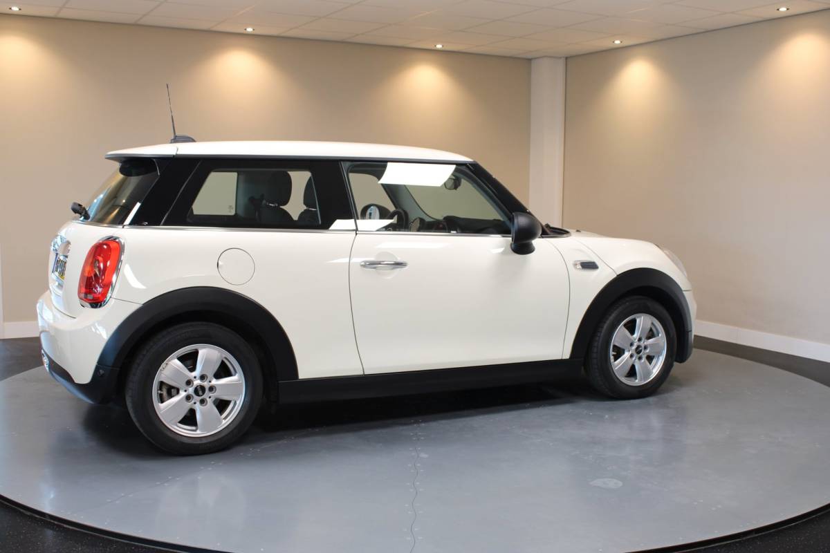 MINI 3-Deurs Mini 3-Deurs 1.2 One Business *Automaat* Navi|Cruise|Neon-ring|BT|PDC|NAP