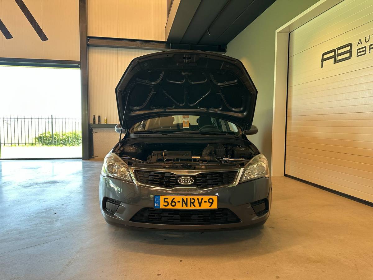 Kia cee'd Kia Cee’d 1.4 CVVT X-tra-uitv|AIRCO|TREKHAAK|ISOFIX|PARKEERSENSOREN|AUX+Ipod+USB|DAKRAILS|NIEUWE APK + O.H.BEURT BIJ AFLEVERING