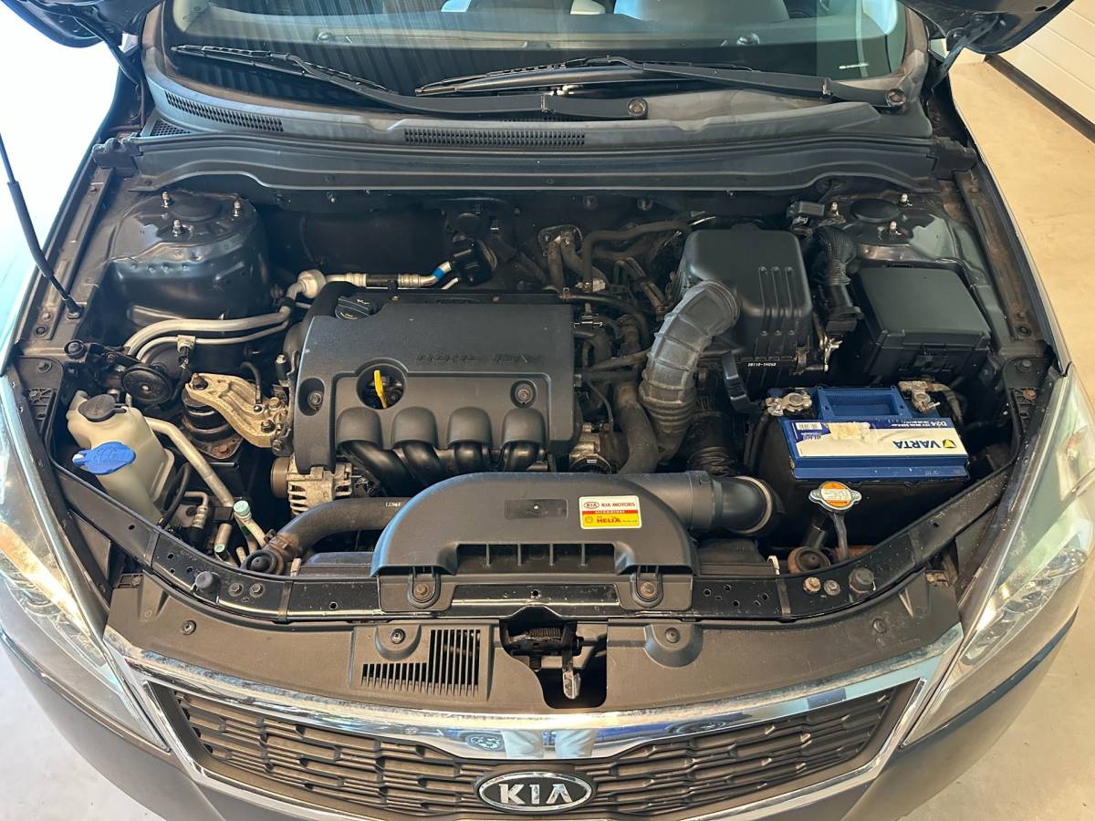 Kia cee'd Kia Cee’d 1.4 CVVT X-tra-uitv|AIRCO|TREKHAAK|ISOFIX|PARKEERSENSOREN|AUX+Ipod+USB|DAKRAILS|NIEUWE APK + O.H.BEURT BIJ AFLEVERING
