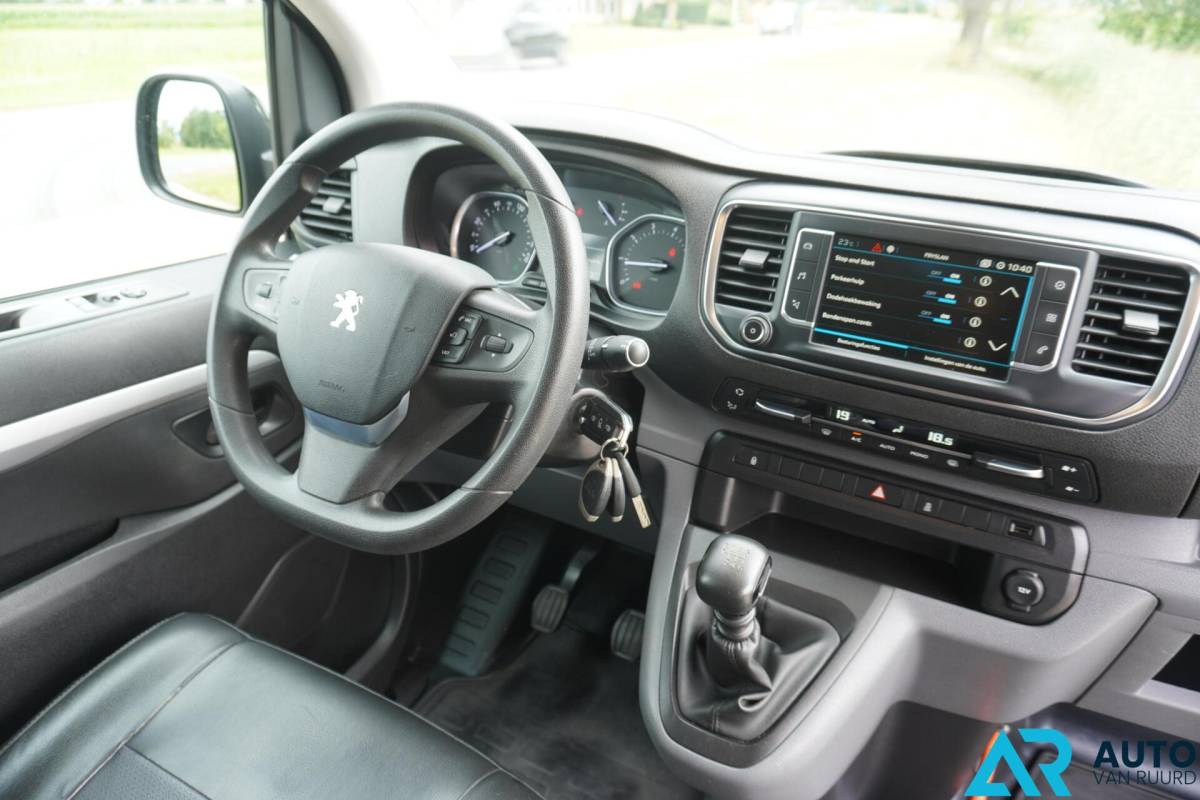 Peugeot Expert Peugeot Expert 2.0 BlueHDI DC * 2 schuifdeuren * Trekhaak