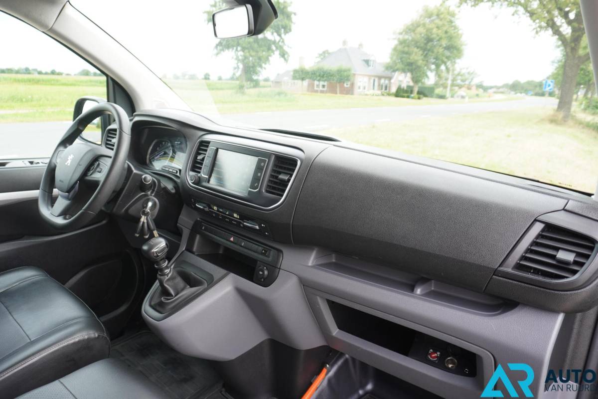 Peugeot Expert Peugeot Expert 2.0 BlueHDI DC * 2 schuifdeuren * Trekhaak