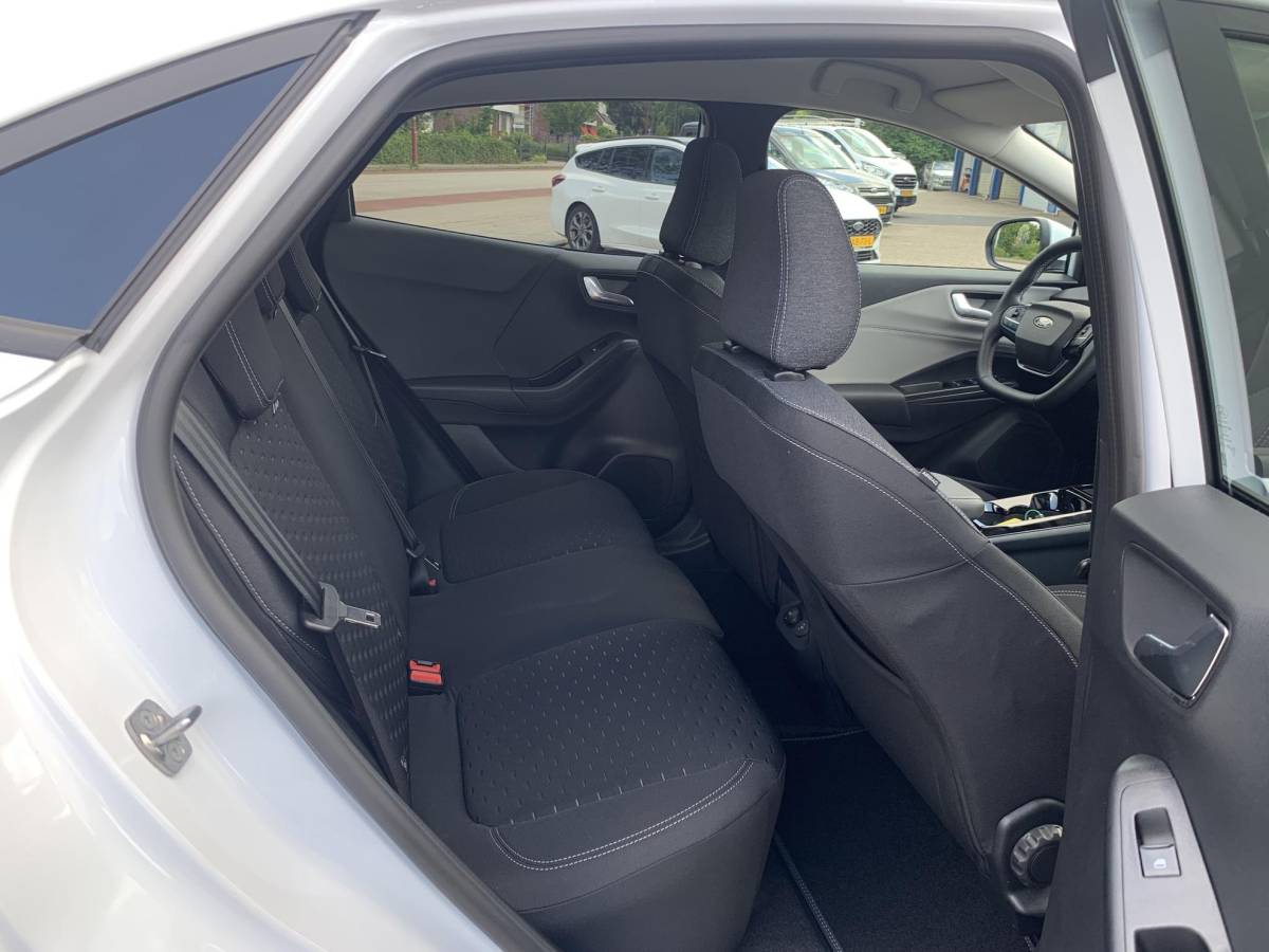 Ford Puma Gen-E Ford Puma Gen-e Select | 168pk | Winter Pack | Trekhaak Afneembaar | Achteruitrijcamera | All Weather Banden |