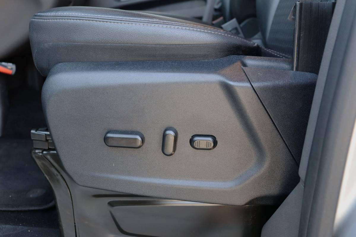 Ford Transit Custom Ford Transit Custom 280 2.0 TDCI L1H1 Trend | NAP | 170 PK | Dealer Onderhouden | Apple Carplay | Stoelverwarming |