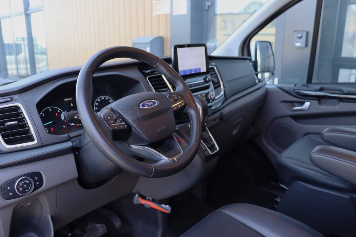 Ford Transit Custom Ford Transit Custom 280 2.0 TDCI L1H1 Trend | NAP | 170 PK | Dealer Onderhouden | Apple Carplay | Stoelverwarming |
