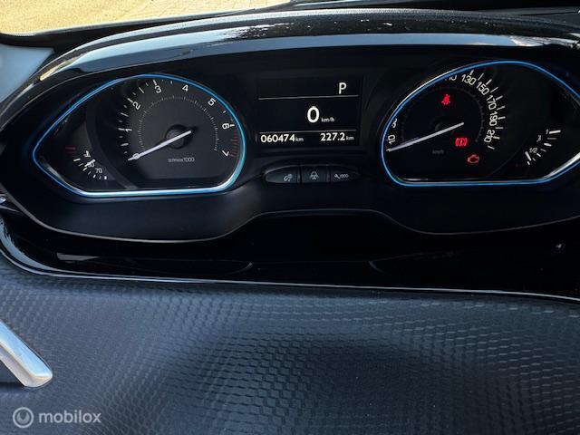 Peugeot 2008 Peugeot 2008 1.2 PureTech Crossway Aut. I Carplay I Pano