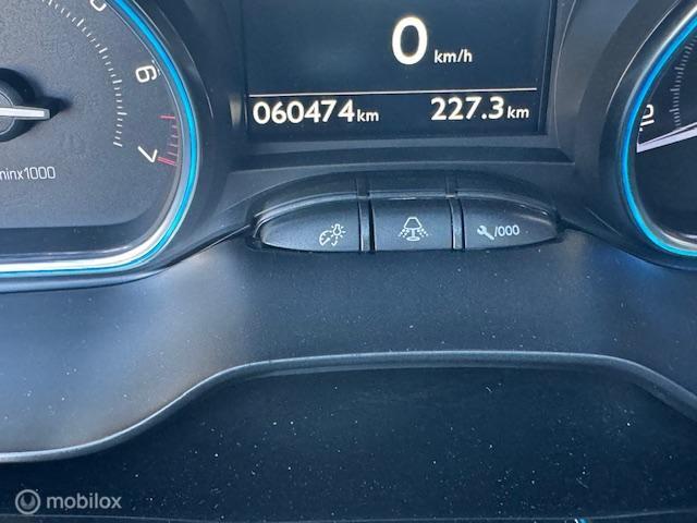 Peugeot 2008 Peugeot 2008 1.2 PureTech Crossway Aut. I Carplay I Pano