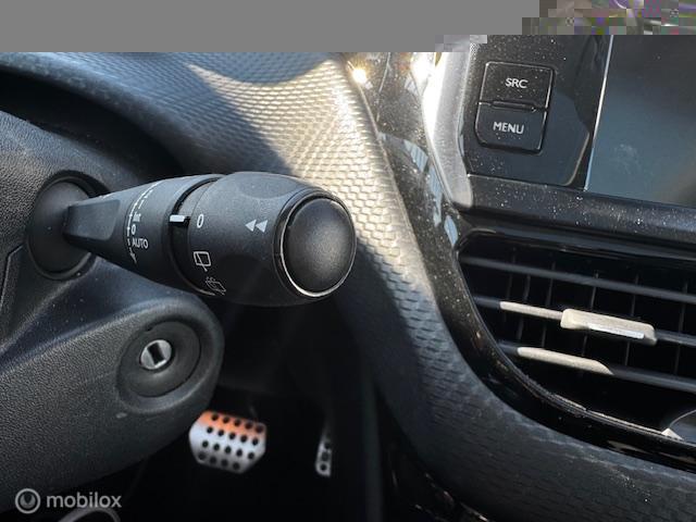 Peugeot 2008 Peugeot 2008 1.2 PureTech Crossway Aut. I Carplay I Pano
