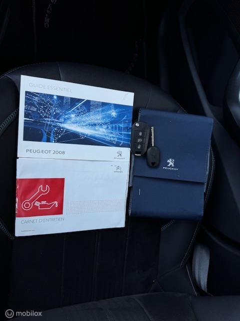 Peugeot 2008 Peugeot 2008 1.2 PureTech Crossway Aut. I Carplay I Pano