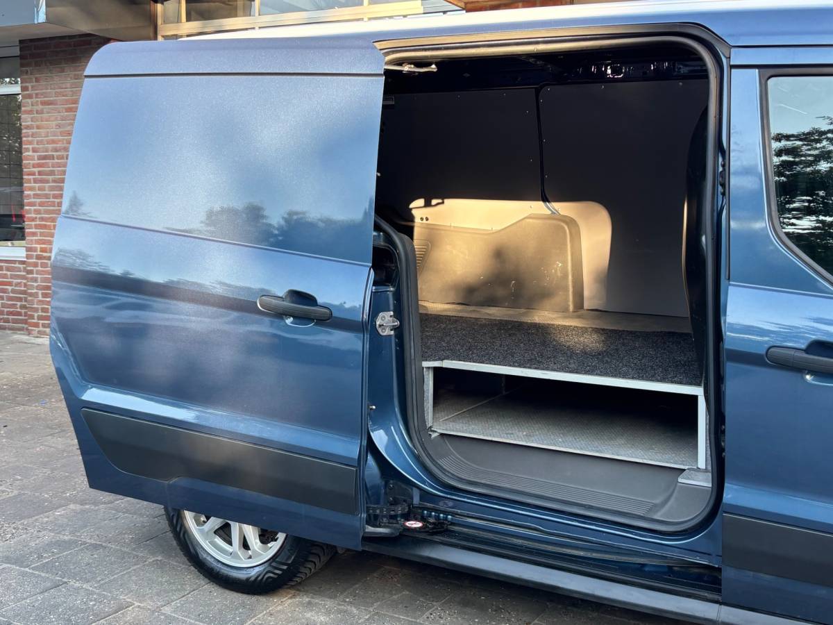 Ford Transit Connect Ford Transit Connect 1.5 EcoBlue L2 AUTOMAAT/NAVI/CRUISE/APPLE CARPLAY/TREKHAAK/CAMERA/AIRCO/METALLIC LAK/120 PK/CADDY/PARTNER