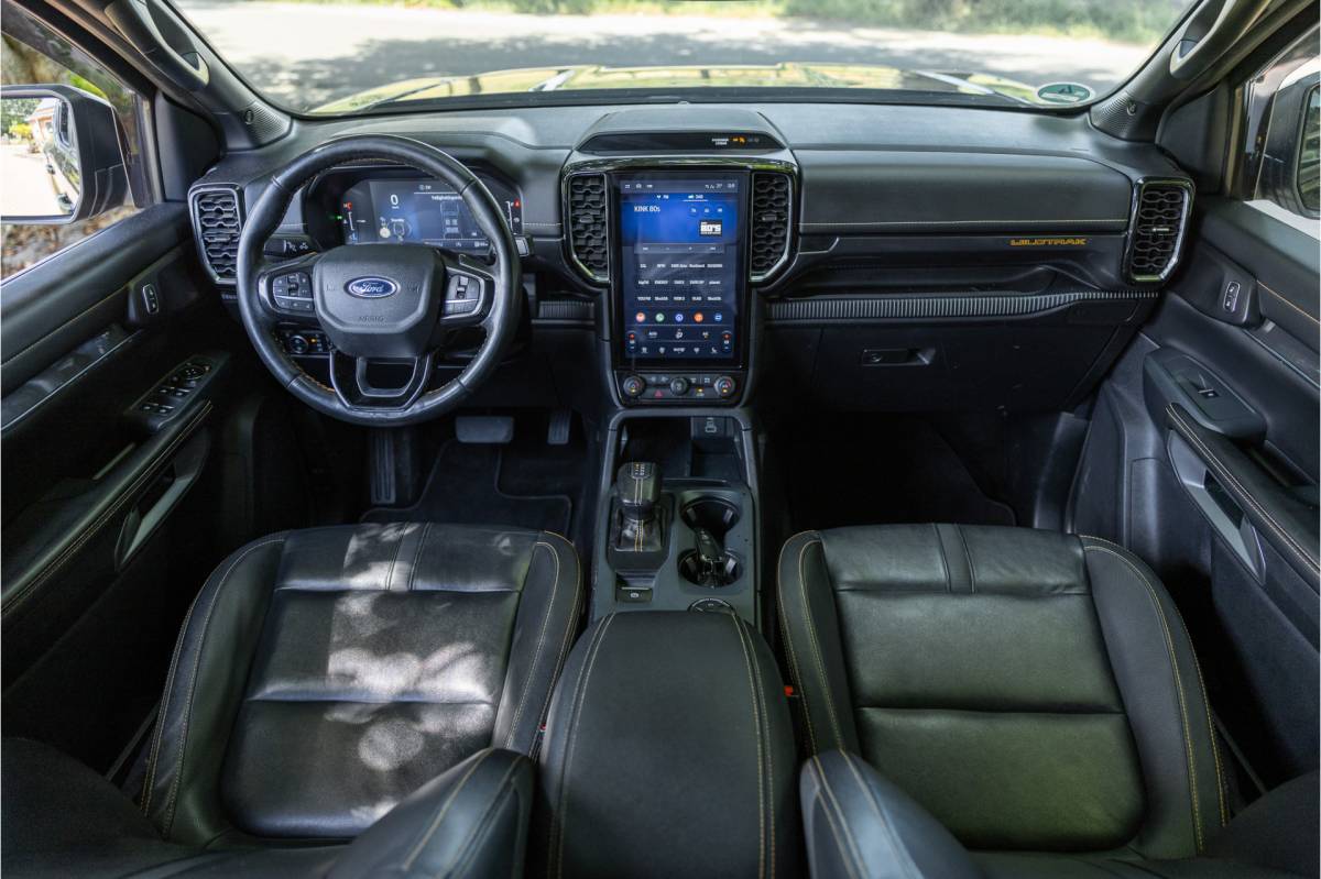 Ford Ranger Ford Ranger 2.0 EcoBlue Wildtrak | Grijs kenteken | ACC | 360 Camera | Bang & Olufsen | Dodehoek detector | Trekhaak | Stoelverwarming | CarPlay | Navigatie | Nieuwe APK