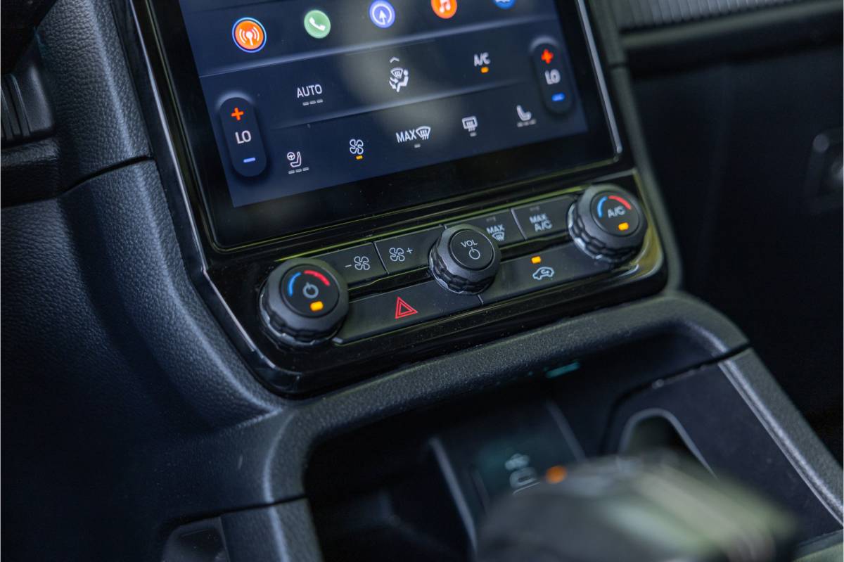 Ford Ranger Ford Ranger 2.0 EcoBlue Wildtrak | Grijs kenteken | ACC | 360 Camera | Bang & Olufsen | Dodehoek detector | Trekhaak | Stoelverwarming | CarPlay | Navigatie | Nieuwe APK