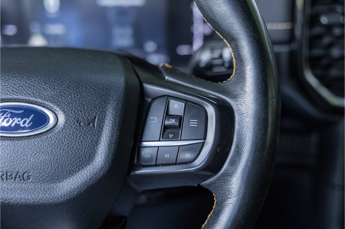 Ford Ranger Ford Ranger 2.0 EcoBlue Wildtrak | Grijs kenteken | ACC | 360 Camera | Bang & Olufsen | Dodehoek detector | Trekhaak | Stoelverwarming | CarPlay | Navigatie | Nieuwe APK