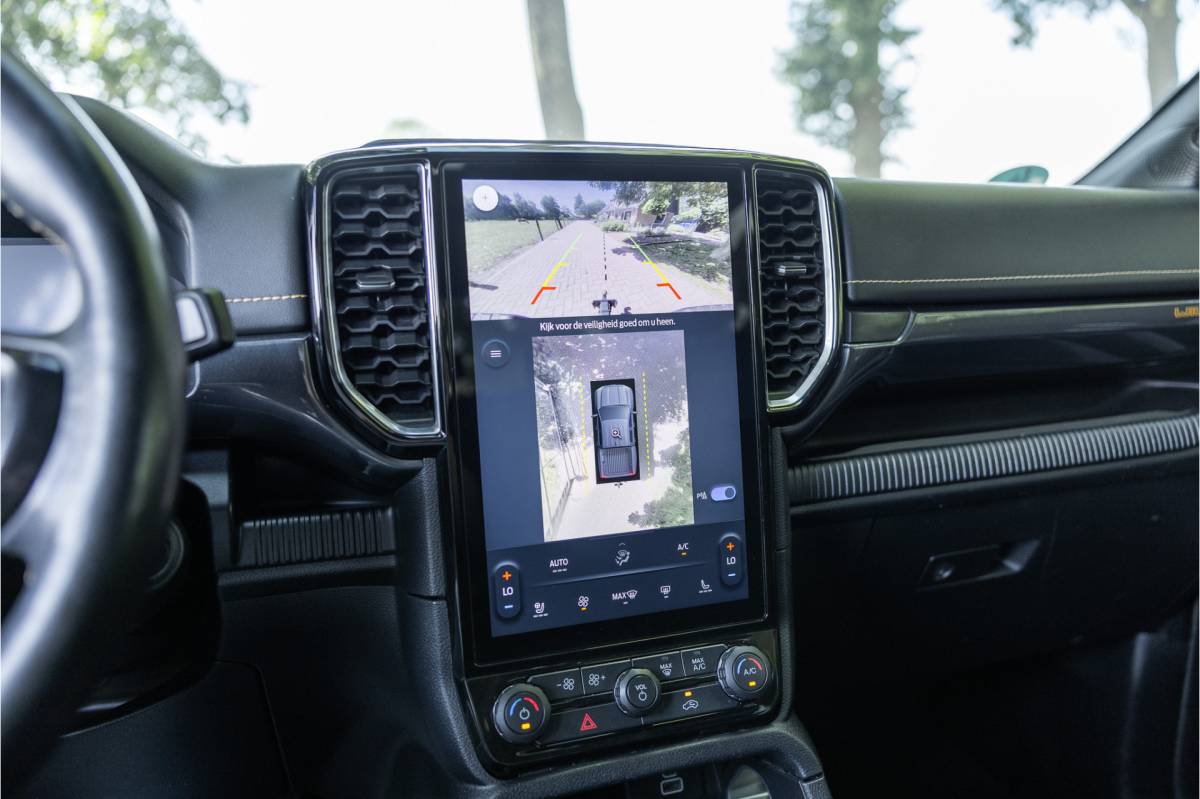 Ford Ranger Ford Ranger 2.0 EcoBlue Wildtrak | Grijs kenteken | ACC | 360 Camera | Bang & Olufsen | Dodehoek detector | Trekhaak | Stoelverwarming | CarPlay | Navigatie | Nieuwe APK