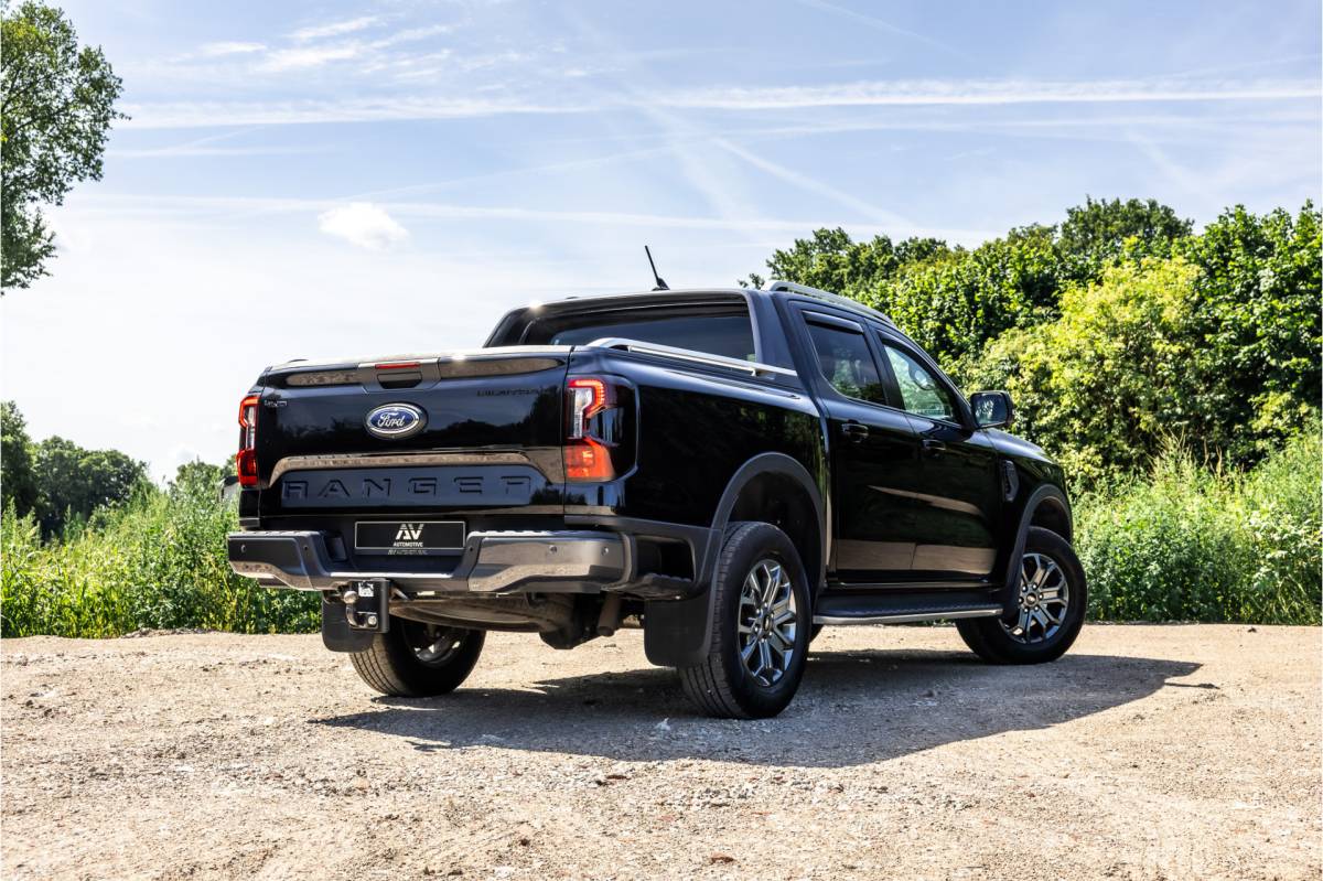 Ford Ranger Ford Ranger 2.0 EcoBlue Wildtrak | Grijs kenteken | ACC | 360 Camera | Bang & Olufsen | Dodehoek detector | Trekhaak | Stoelverwarming | CarPlay | Navigatie | Nieuwe APK