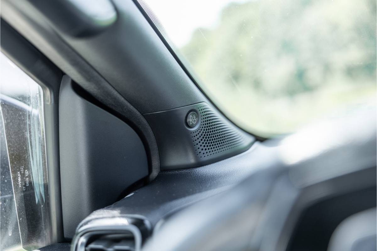 Ford Ranger Ford Ranger 2.0 EcoBlue Wildtrak | Grijs kenteken | ACC | 360 Camera | Bang & Olufsen | Dodehoek detector | Trekhaak | Stoelverwarming | CarPlay | Navigatie | Nieuwe APK