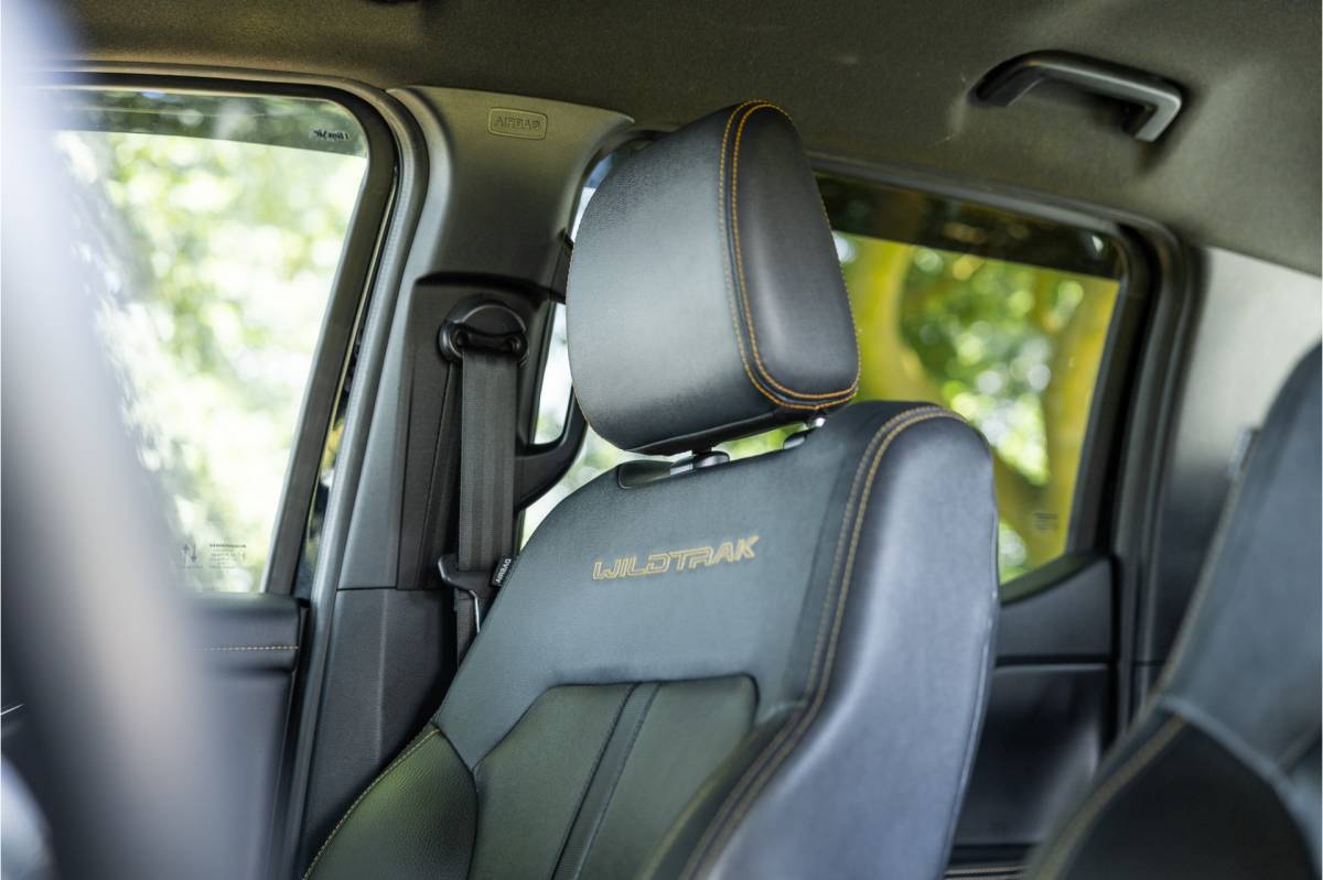 Ford Ranger Ford Ranger 2.0 EcoBlue Wildtrak | Grijs kenteken | ACC | 360 Camera | Bang & Olufsen | Dodehoek detector | Trekhaak | Stoelverwarming | CarPlay | Navigatie | Nieuwe APK