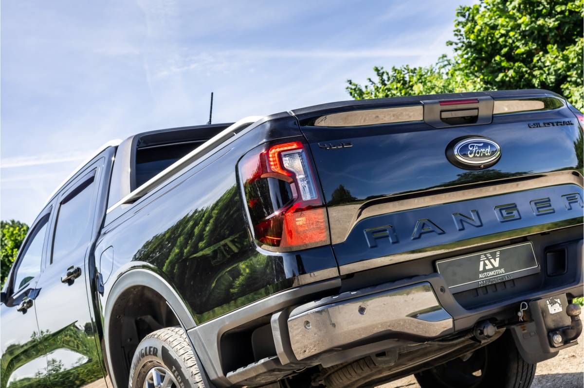 Ford Ranger Ford Ranger 2.0 EcoBlue Wildtrak | Grijs kenteken | ACC | 360 Camera | Bang & Olufsen | Dodehoek detector | Trekhaak | Stoelverwarming | CarPlay | Navigatie | Nieuwe APK